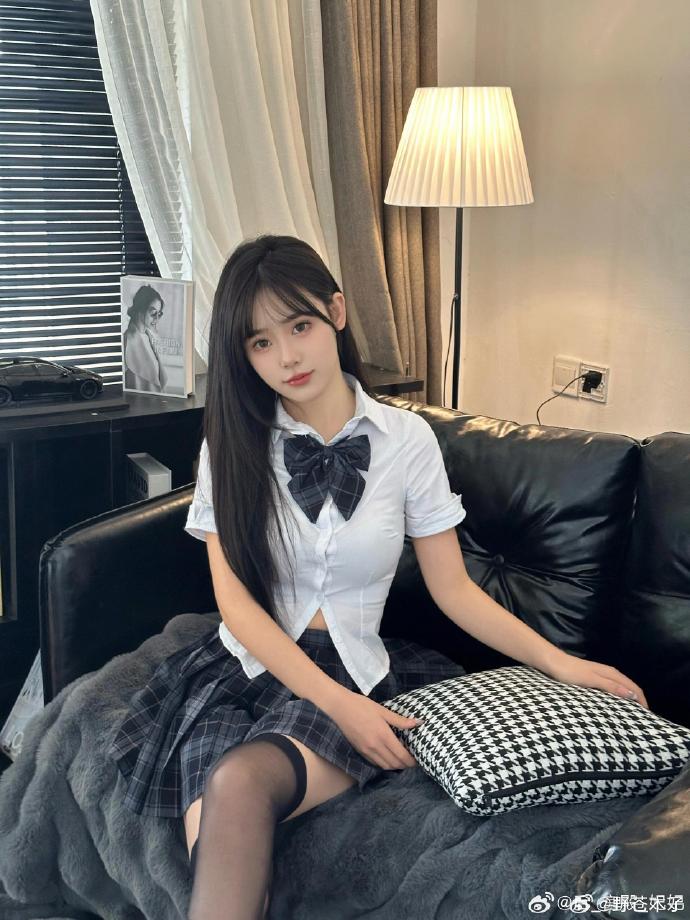 风骚律师 封面